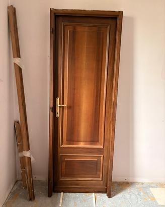 Porta in legno massello