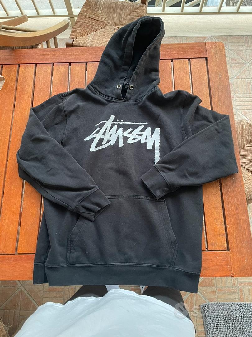 Felpa cheap nera stussy