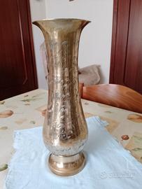 Vaso in ottone grande 