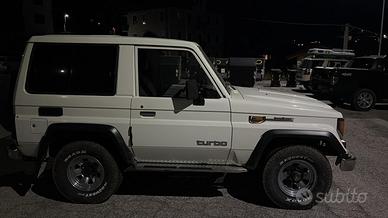 Toyota land cruiser lj70