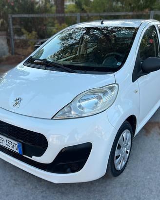 PEUGEOT 107 1.0 5porte Superga - 2012