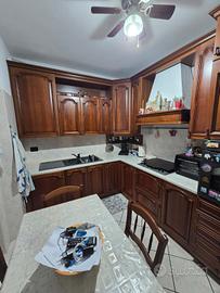 cucina completa di elettrodomestici ad angolo
