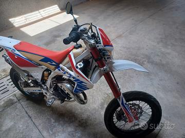 fantic 50  2 tempi 2015 in buone condizioni 