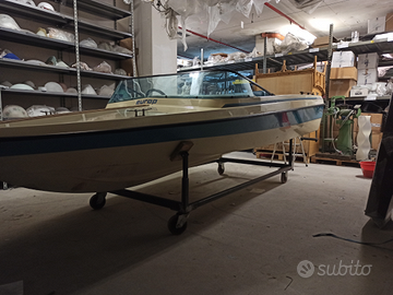 Motoscafo fuoribordo