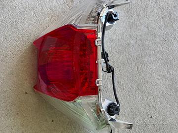 Faro Stop Posteriore Yamaha T-Max 500 (2001-2007)