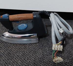 Caldaia ferro da stiro De Longhi