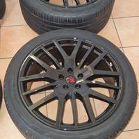 cerchi con gomme nuovo per Maserati Levante 