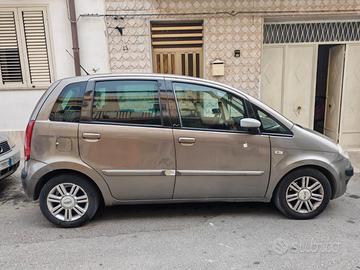 lancia macchina trattabile