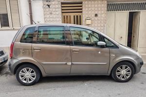 lancia macchina trattabile