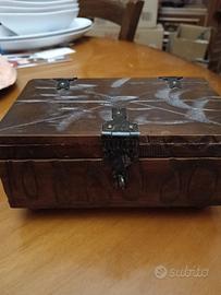 portaoggetti in legno 