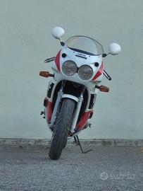 Yamaha FZR 600 (1990)