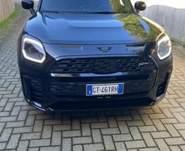 Mini Countryman C allestimento John Cooper
