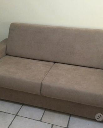 Divano Letto Matrimoniale Usato 1 Mese
