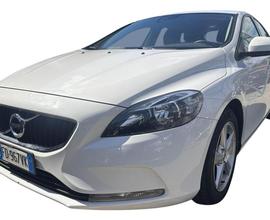 VOLVO V40 D3 Kinetic