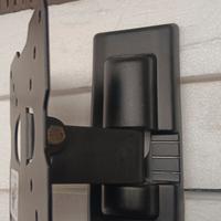 staffa per tv 
come nuova 347 88 60 157 
