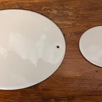 Targhe ovali in porcellana bianca