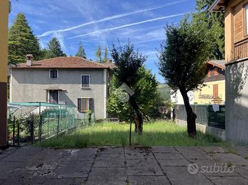 VILLA SINGOLA A ESINO LARIO