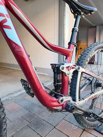 MTB FULL GIANT LIVE PIQUET