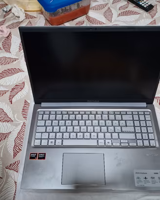 Asus vivobook 15 - Ryzen 5 150 - 16gb ram