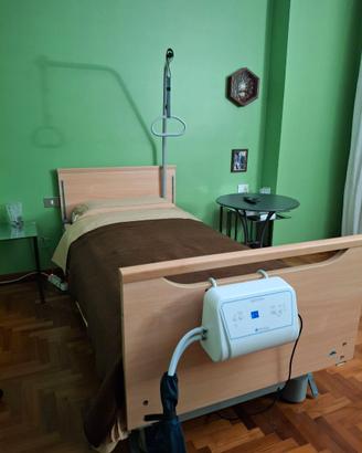 Letto ortopedico Reamed con materasso antidecubito