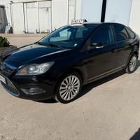 FORD FOCUS TITANIUM