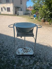 Lavabo in ferro battuto il catino in ceramica Rich