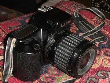 Canon EOS 1000 EF 35-80mm