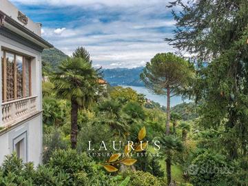 Villa di 850 m² con più di 5 locali a Dizzasco