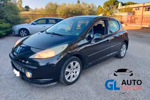 Peugeot 207 turbo diesel 5p adatta per neopatentat
