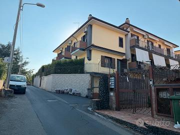 Immobiliare group . villa nicolosi