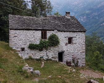 Casa rustica in pietra
