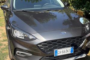 Ford focus ibrida