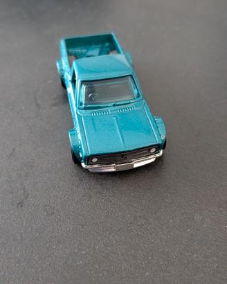 Hot wheels 1975 Datsun Sunny Truck