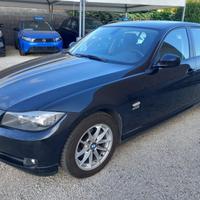 BMW Serie 3 x drive tds autom. Berlina 320