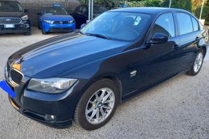 BMW Serie 3 x drive tds autom. Berlina 320