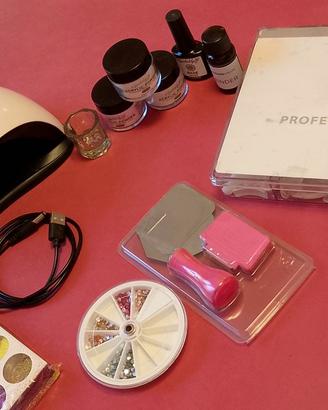 Kit ricostruzione unghie