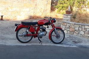 Benelli Leoncino 125 