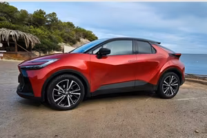 Toyota C-HR mod Lounge