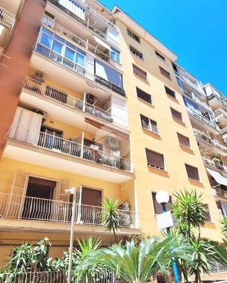 2 LOCALI A NAPOLI