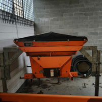 Bonetti con allestimento spargisale e spalaneve