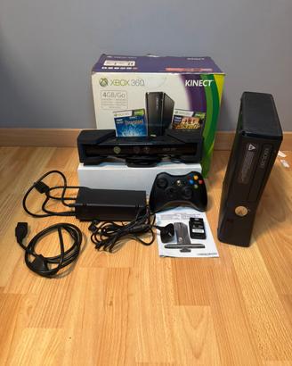 Xbox360 Slim nera 4GB con Kinect