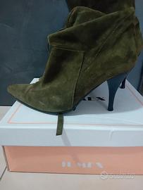 Stivaletti scamosciati verde oliva