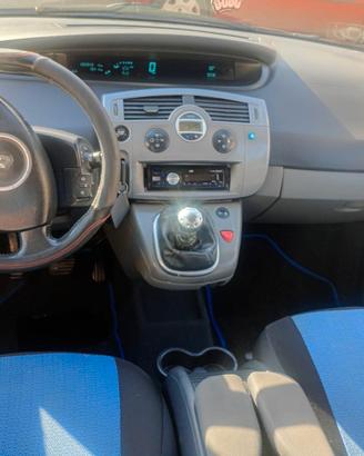 Renault Scenic 2a Serie 1.5 dCi- 105CV (78kw)