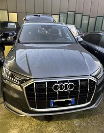 Audi Q7 S-line
