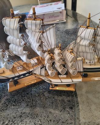 modellini di navi e velieri storici in legno.