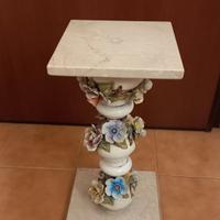 Colonna piedistallo in ceramica e marmo