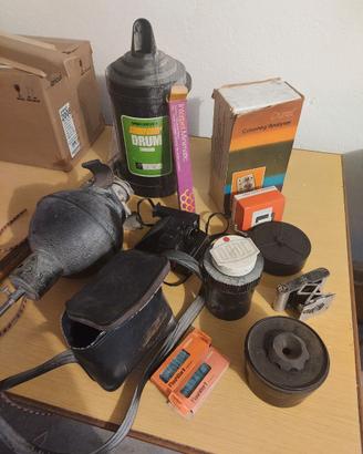 Materiale per sviluppo foto