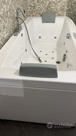 Vasca idromassaggio Jacuzzi