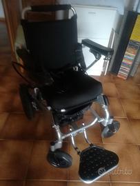 Carrozzina elettrica leggerissima ripiegabile