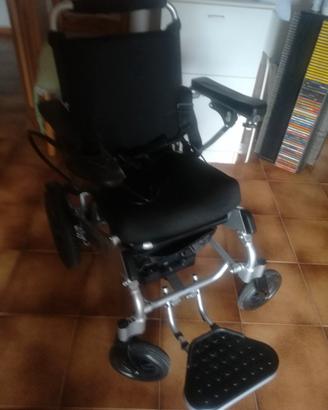 Carrozzina elettrica leggerissima ripiegabile